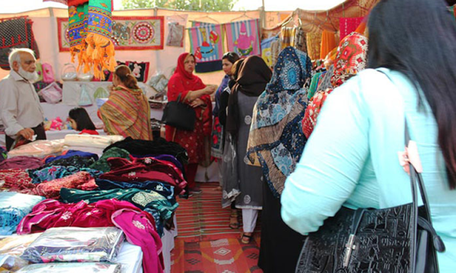 پاکستان کی پہلی مارکیٹ جہاں نقد رقم کی بجائے ڈیجیٹل کرنسی چلے گی