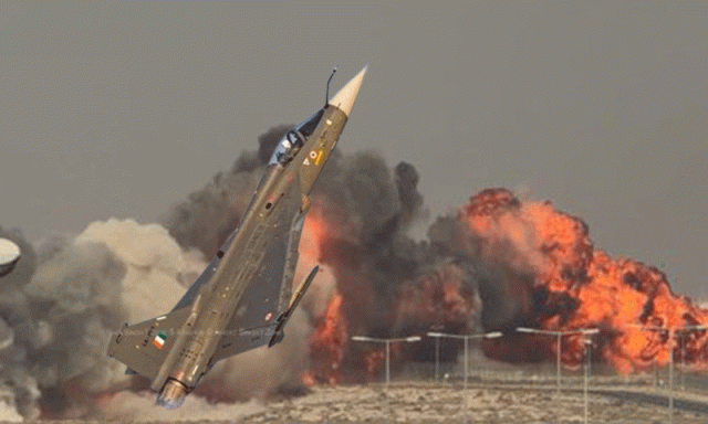 بھارتی تیجاس طیارہ حادثے میں پائلٹ ہلاک، سنگین فنی خرابیاں سامنے آگئیں