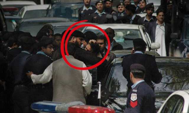 کیا ہم ایک اور وکلا تحریک کی طرف بڑھ رہے ہیں؟ 2007 کی وکلا تحریک اور آج کے حالات میں کیا فرق ہے؟