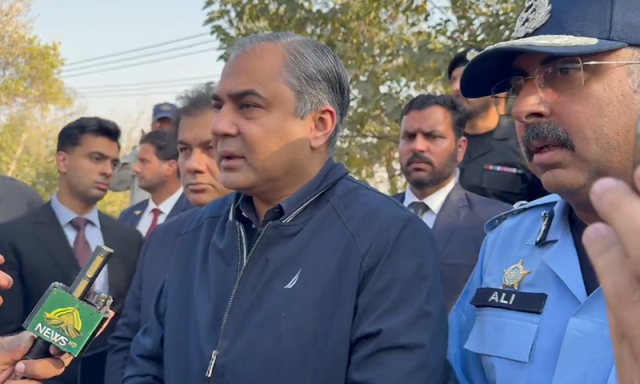 خیبر پختونخوا میں غیرقانونی افغان مہاجرین کی حفاظت کی جا رہی ہے، وزیرداخلہ محسن نقوی