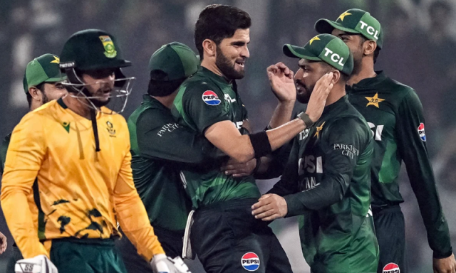 ویلڈن گرین شرٹس! ٹی20 سیریز جیتنے پر محسن نقوی کی قومی ٹیم کو مبارکباد