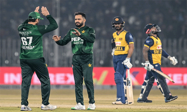 سہ ملکی ٹی20 سیریز، محمد نواز مین آف دی میچ و پلیئر آف دی سیریز قرار