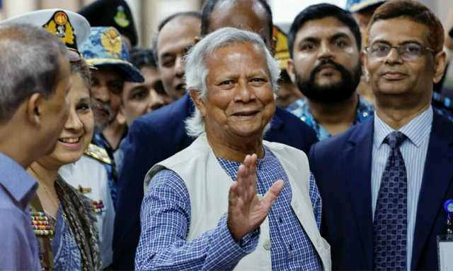 بنگلہ دیش: نیشنل چارٹر سے انحراف کا الزام، بی این پی اور عبوری حکومت کے درمیان اختلافات سامنے آگئے