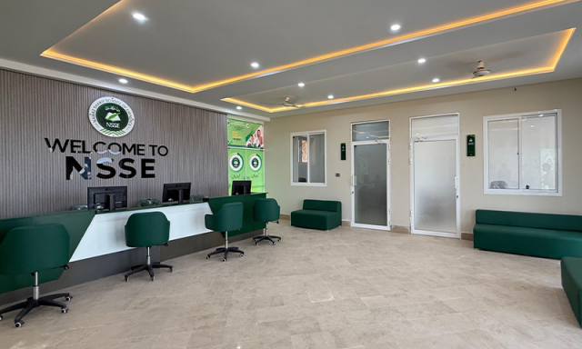 نواز شریف اسکول آف ایمیننس: طلبا کے لیے مکمل فری ایجوکیشن پیکیج متعارف