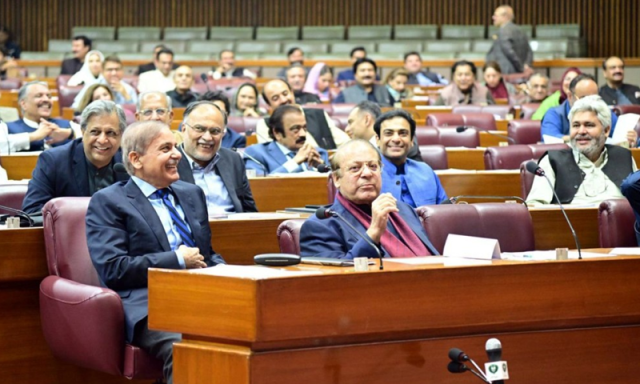 نواز شریف نے قومی اسمبلی کے کتنے اجلاسوں میں شرکت کی؟