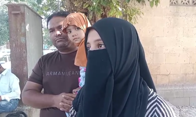 بہنوں کی عمر میں 10 ماہ کا فرق کیوں؟ نادرا نے خاتون کا شناختی کارڈ بنانے سے انکار کر دیا