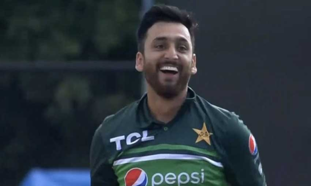 نیا عالمی ریکارڈ: سلمان علی آغا نے ڈریوڈ، محمد یوسف اور دھونی کو پیچھے چھوڑ دیا