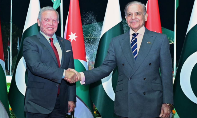 وزیراعظم اور اردن کے بادشاہ کی ملاقات، اسٹریٹجک اور اقتصادی تعلقات کو بڑھانے کے عزم کا اعادہ