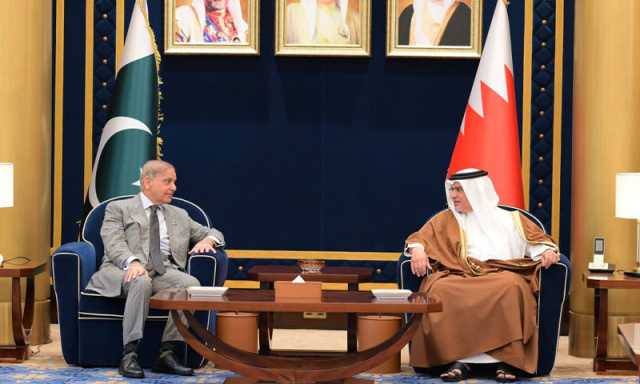 وزیراعظم شہباز شریف کا پرتپاک استقبال کے ساتھ 2 روزہ دورہ منامہ