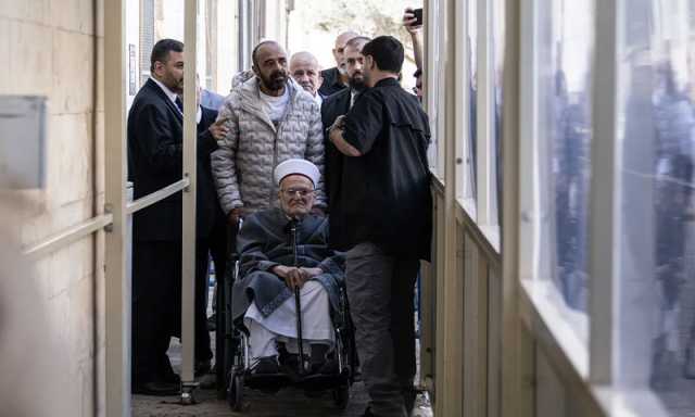 الاقصیٰ کے امام شیخ عکرمہ صبری پر ’اشتعال انگیزی‘ کا مقدمہ؛ الزامات من گھڑت قرار