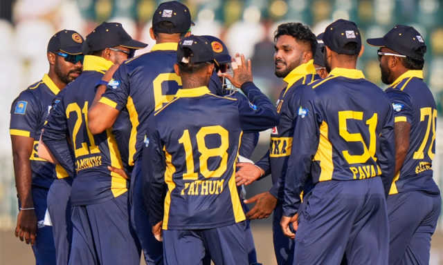 خواجہ آصف اور عطااللہ تارڑ کا دورہ پاکستان جاری رکھنے کے فیصلے پر سری لنکن ٹیم سے اظہار تشکر