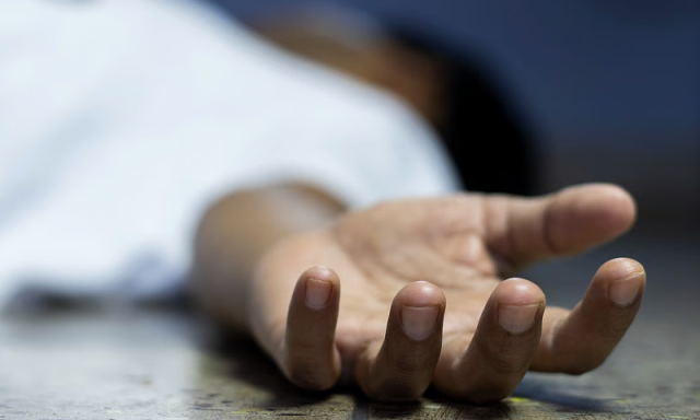 ’چوتھی منزل سے چھلانگ لگانے والی طالبہ نے موت سے قبل 45 منٹ میں 5 بار مدد مانگی‘، تحقیقات میں انکشاف