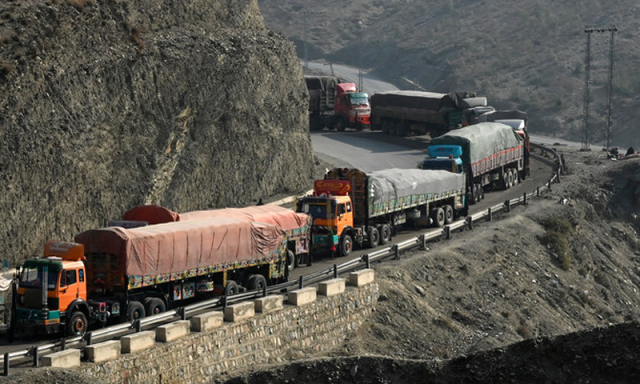 پاکستان سے تجارت کم کرنا طالبان رجیم کو کتنا مہنگا پڑے گا؟