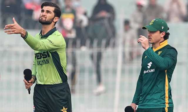 پاکستان اور جنوبی افریقہ کے درمیان دوسرا ون ڈے آج اقبال اسٹیڈیم فیصل آباد میں کھیلا جائے گا