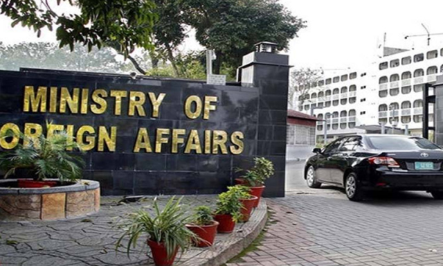 ہندو برادری کے افراد کو داخلے سے روکنے کی بات درست نہیں، پاکستان نے بھارتی پروپیگنڈا مسترد کردیا