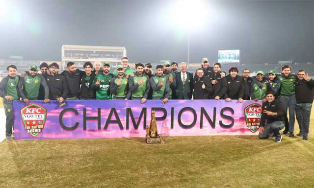 صدرِ مملکت کی قوم اور کھلاڑیوں کو سہ ملکی سیریز میں فتح پر مبارکباد