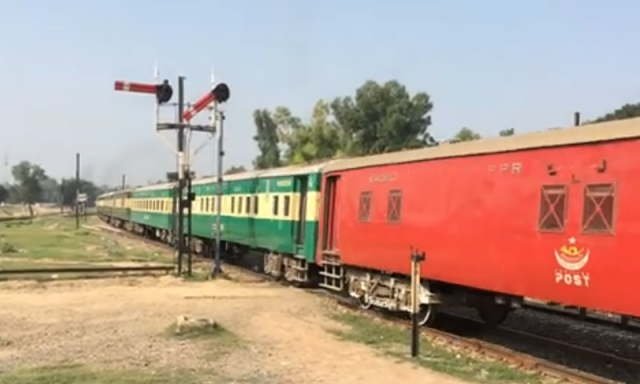 کوئٹہ سے بذریعہ جعفر ایکسپریس ڈاک کی ترسیل کیوں معطل ہوئی؟