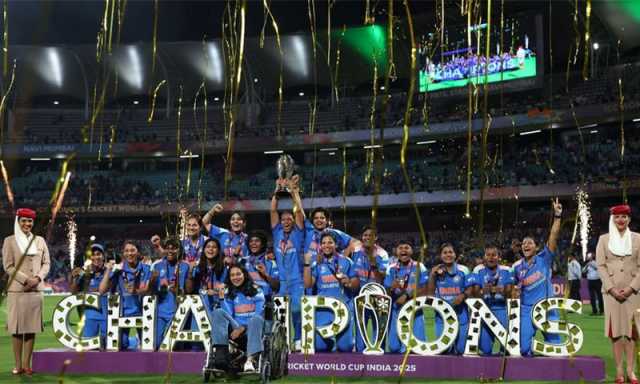 بھارتی ویمنز کرکٹ ٹیم نے ورلڈ کپ جیت لیا، 1 ارب 25 کروڑ روپے انعام حاصل کیا