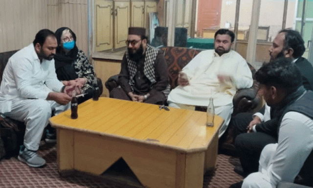 سوشل میڈیا پر دوستی، پولینڈ کی خاتون نے پاکستان آکر سرگودھا کے نوجوان سے شادی کرلی