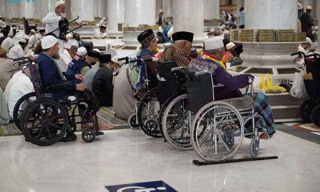 مسجدِ نبویؐ میں بزرگوں اور معذور افراد کے لیے سہولتوں میں مزید اضافہ