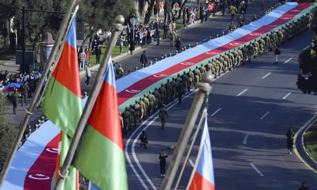 آذربائیجان میں یومِ فتح کا پریڈ، طیب اردوان اور وزیراعظم شہباز شریف کا خطاب