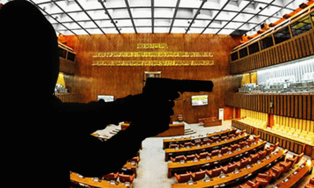 26ویں اور 27ویں آئینی ترامیم، منحرف سینیٹرز کو قتل کی دھمکیوں کا انکشاف