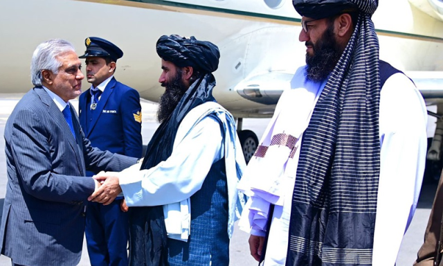 افغانستان میں چائے کا کپ ہمیں 2012 پر لے آیا، دہشتگردی کے خاتمے کے لیے متحد ہونا پڑےگا، اسحاق ڈار