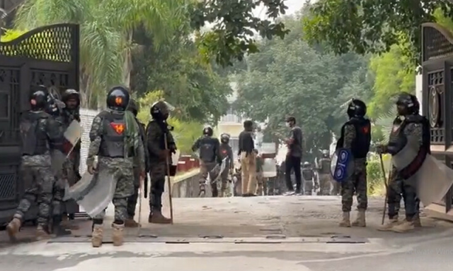 اسلام آباد پولیس سہیل آفریدی، جنید اکبر اور دیگر کی گرفتاری کے لیے کے پی ہاؤس پہنچ گئی