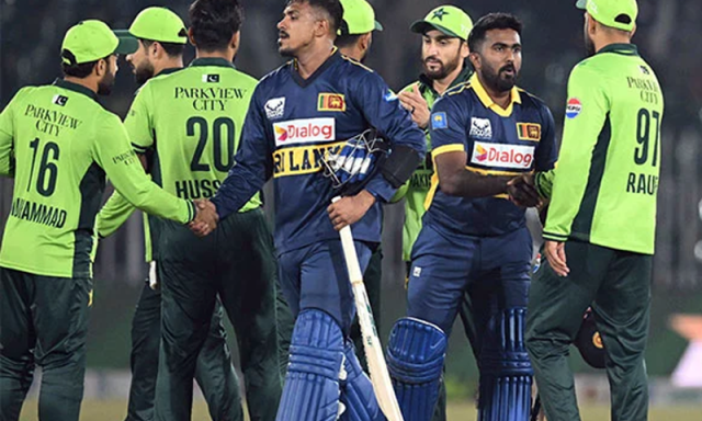 پاک لنکا ون ڈے سیریز: سری لنکن کھلاڑیوں کو وطن واپسی پر کس نے اکسایا؟ نام سامنے آگیا