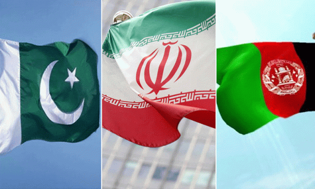 پاکستان اور افغان طالبان کے درمیان کشیدگی، ایران نے مصالحتی کردار کی پیشکش کردی