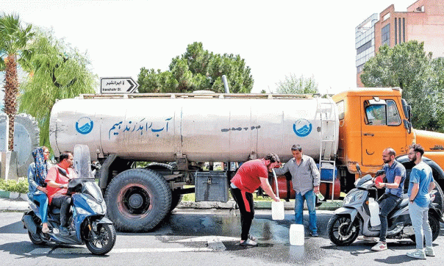 شدید خشک سالی: رواں سال بارش نہ ہوئی تو تہران کو خالی کرانا پڑسکتا ہے، صدر مسعود پزشکیان