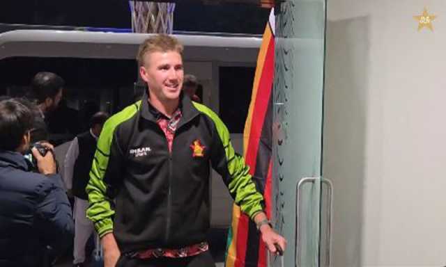 زمبابوے کی ٹیم سہ ملکی ٹی20 سیریز کے لیے اسلام آباد پہنچ گئی