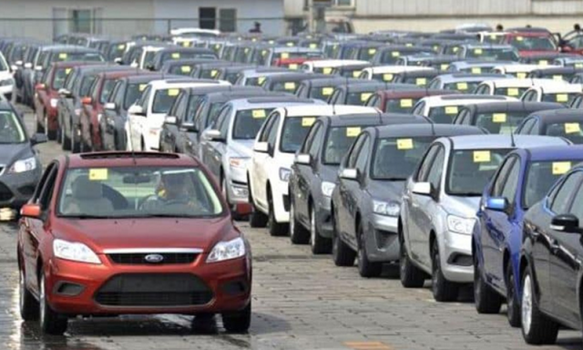 گاڑیوں کی درآمد پر پابندی کے بعد کیا قیمتیں بڑھ جائیں گی؟