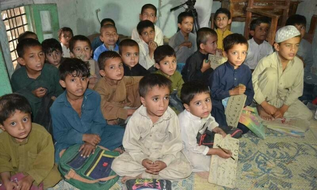 ’ہر بچہ اسکول میں‘: 2030 تک 10 ملین بچوں کو اسکولوں میں داخل کرانے کا ہدف