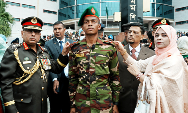 بنگلہ دیش ملٹری اکیڈمی میں صدر کی کمانڈنگ پریڈ، 204 کیڈٹس نے کمیشن حاصل کیا