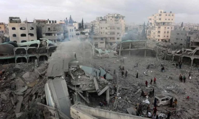 اسرائیلی افواج کا غزہ پر گولہ باری اور عمارتیں تباہ، امریکی ثالثی والے جنگ بندی معاہدے کی خلاف ورزی