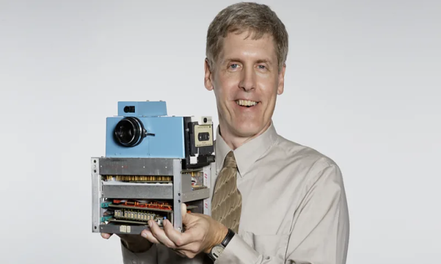 ڈیجیٹل کیمرے کی پیدائش: ایک انجینیئر نے فوٹوگرافی کی دنیا بدل کر رکھ دی