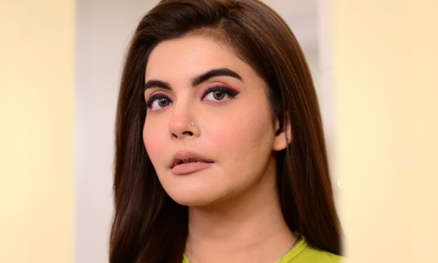 ’کوئی ندا یاسر کو بتائے کہ ہم کس حال میں کام کرتے ہیں‘، ڈیلیوری رائیڈرز نے اینکر سے اعلانیہ معافی کا مطالبہ کردیا