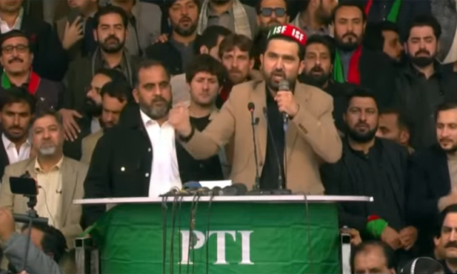 خیبرپختونخوا میں مالی بحران شدید، وزیراعلیٰ سہیل آفریدی کے اعلانات غیر یقینی کا شکار