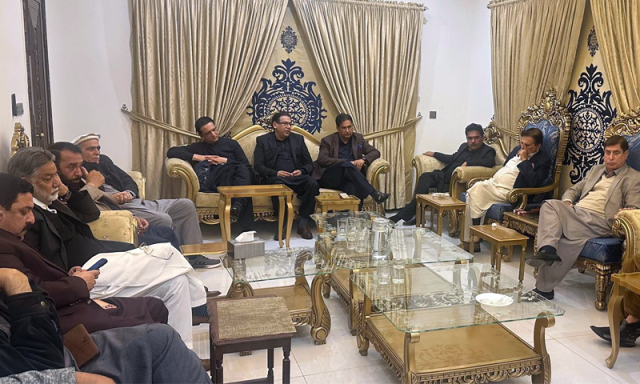 آزاد کشمیر: الیکشن سے قبل سیاسی پنچھیوں کی اڑان، اہم رہنما کا ن لیگ میں شمولیت کا فیصلہ