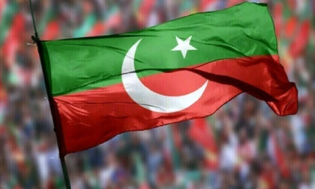 حکومت عدلیہ پر دباؤ ڈال کر سیاسی انجینیئرنگ کو آگے بڑھانا چاہتی ہے، پی ٹی آئی کا حنیف عباسی کے بیان پر ردعمل