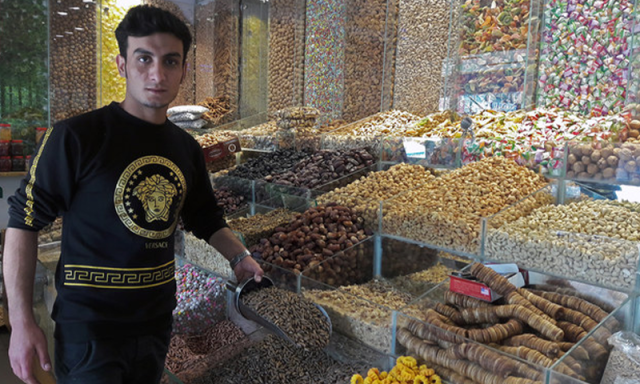 سرحدی بندش اور بارشوں کی کمی سے چلغوزے کی قیمتوں میں ریکارڈ کمی