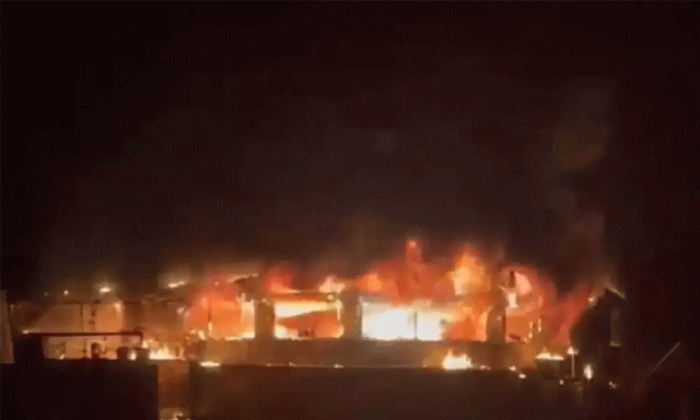 نائٹ کلب میں خوفناک آتشزدگی کا واقعہ، غیرملکی سیاحوں سمیت کم از کم 23 افراد ہلاک