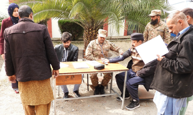 لائن آف کنٹرول پاہل میں پاک فوج کا ایک روزہ فری میڈیکل کیمپ