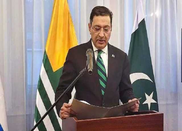 بھارتی حملے کا جواب ایٹمی ہتھیاروں سے دینگے، پاکستان