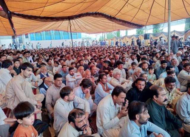 کرم کے لاکھوں عوام کو بدامنی کے باعث شدید مشکلات کا سامنا کرنا پڑ رہا ہے، سید راحت میاں