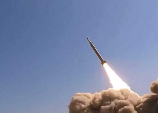 ایران، 1200 کلومیٹر تک مار کرنے والے نئے بیلسٹک میزائل کا تجربہ