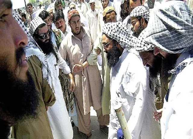 مولانا مسعود ازہر کی بڑی بہن اور بھتیجی خاندان سمیت بھارتی حملے میں جاں بحق