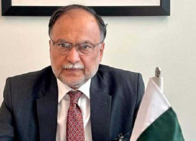 پاک فضائیہ نے رافیل طیارے گرا کر بھارتی غرور خاک میں ملا دیا، احسن اقبال