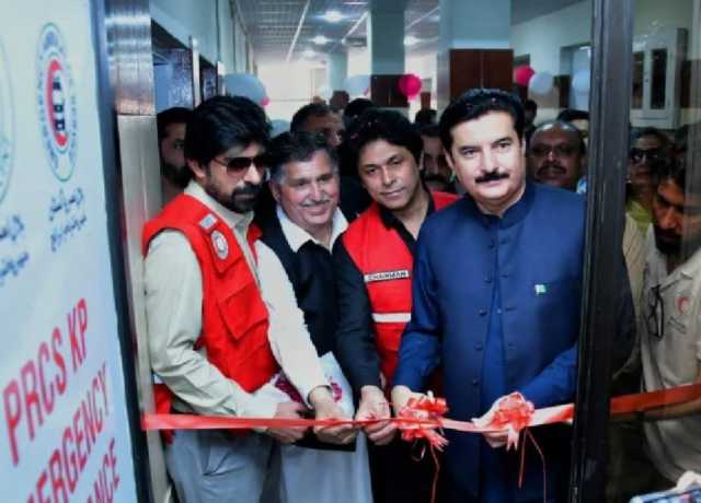 گورنر خیبر پختونخوا نے عوام کیلئے مفت ایمبولینس سروس کا افتتاح کردیا